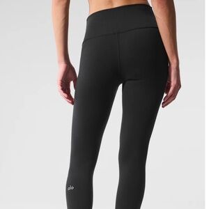 Alo 7/8 High Waist Airbrush Legging Small (Size 4-6) Black